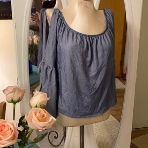 Charlotte Russe Lg  round neck lantern sleeve top
